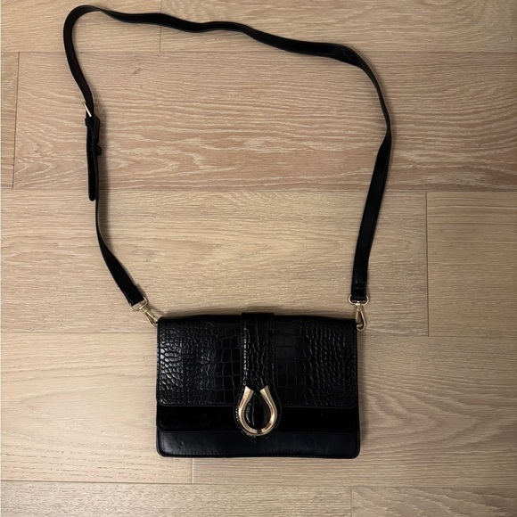 Zara Handbags - Zara Crossbody Bag